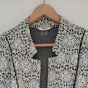 Tanjay Plus 3/4 length sleeve jacket